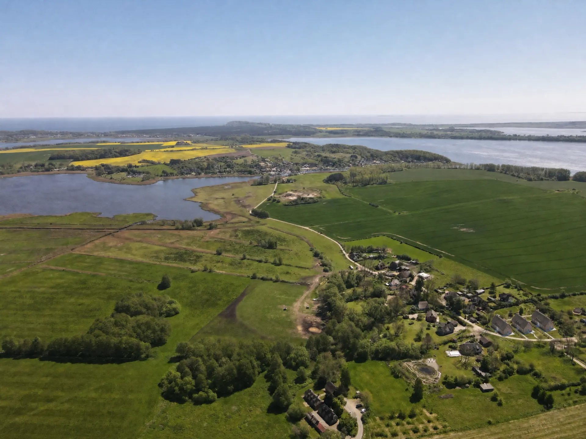 Luftbild der Lage in Preetz mit Bodden und Ostsee